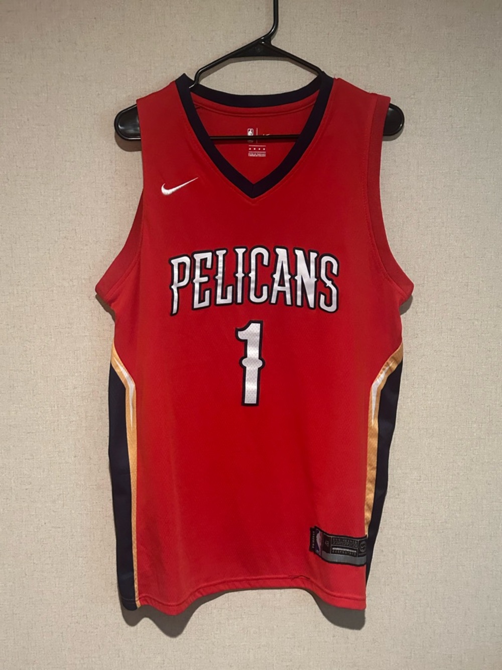 Nike Medium Red New Orleans Pelicans #1 Zion Williamson Swingman Jersey